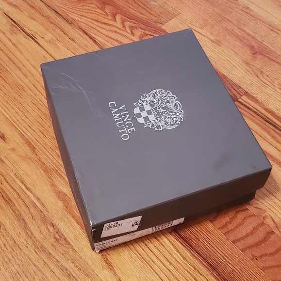 Vince Camuto Ellamae Black Elastic Mars Nappa Heel - Picture 10 of 16